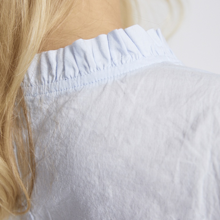 V-neck frill blouse "Ilona"
